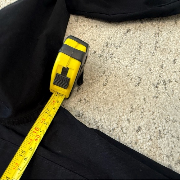 St. John Sport L very good vintage condition Black V-Neck Sweater Elegant Knit - Picture 9 of 16